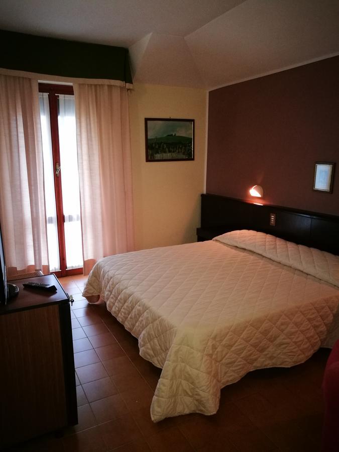 Hotel Firenze Chianciano Terme Buitenkant foto