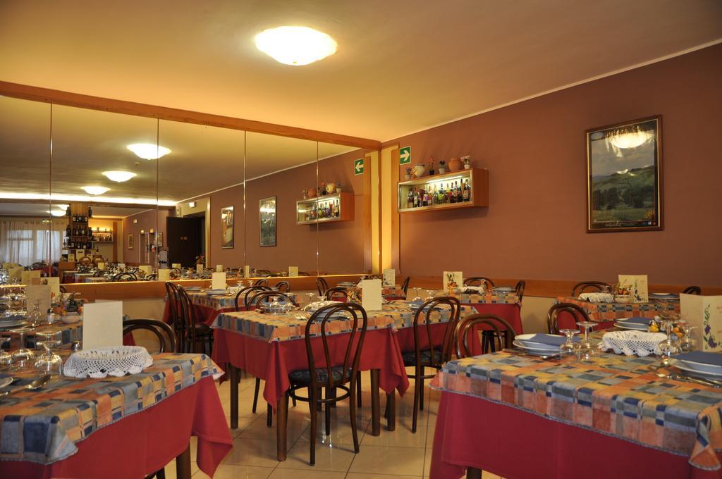 Hotel Firenze Chianciano Terme Buitenkant foto