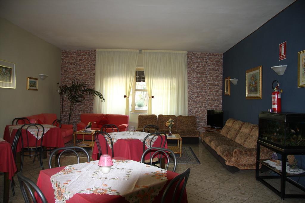 Hotel Firenze Chianciano Terme Buitenkant foto